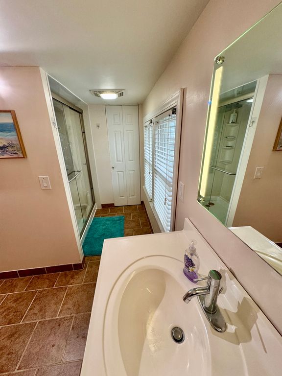 Image 15 of property listing at 4400 Riverside Drive, Crystal Lake, IL 60014