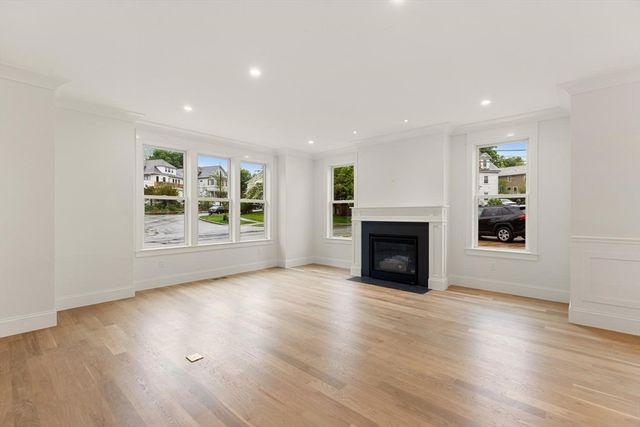 45 Maplewood 45, Watertown, MA 02472