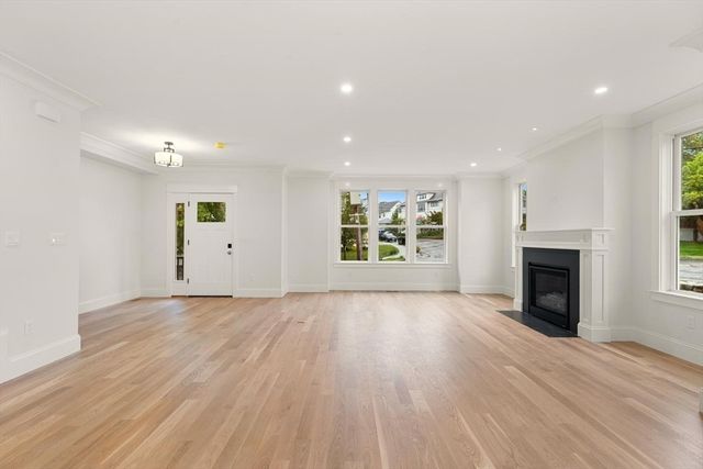 45 Maplewood 45, Watertown, MA 02472