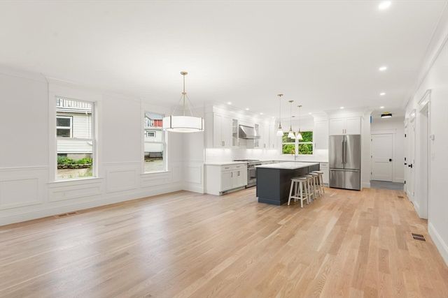 45 Maplewood 45, Watertown, MA 02472