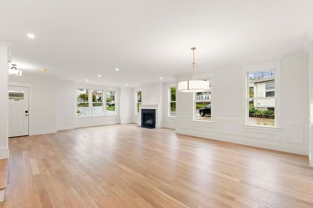 45 Maplewood 45, Watertown, MA 02472
