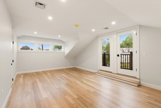 45 Maplewood 45, Watertown, MA 02472