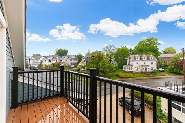 45 Maplewood 45, Watertown, MA 02472