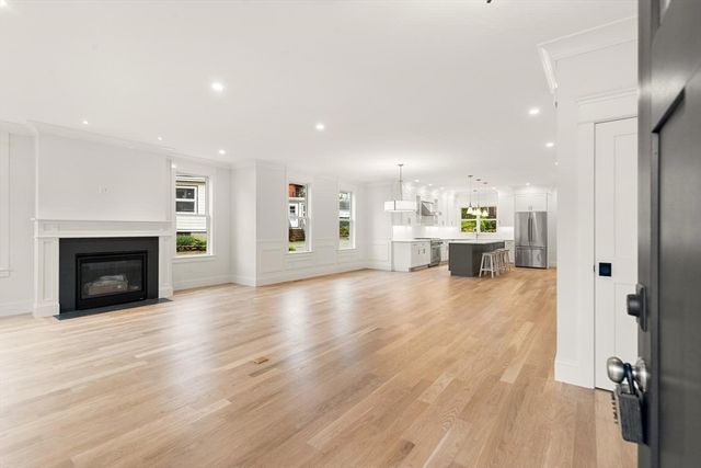 45 Maplewood 45, Watertown, MA 02472