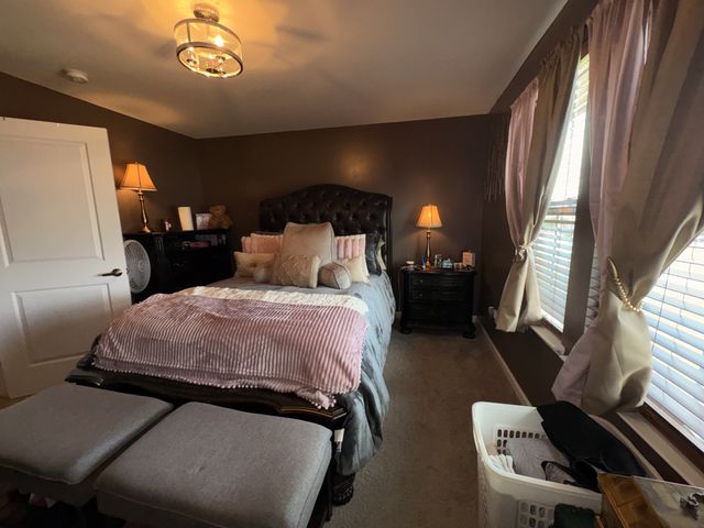 4112 George Buchanan Dr, La Vergne, TN 37086
