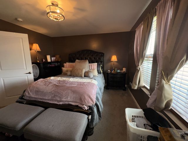 4112 George Buchanan Dr, La Vergne, TN 37086