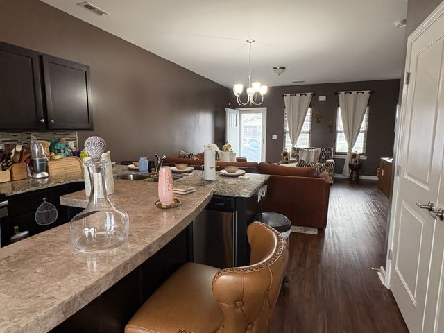 4112 George Buchanan Dr, La Vergne, TN 37086