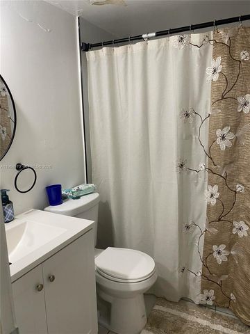 9405 W Flagler Street D105, Miami, FL 33174