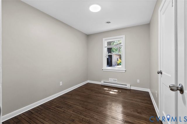 1215 Starling Dr, Henrico, VA 23229