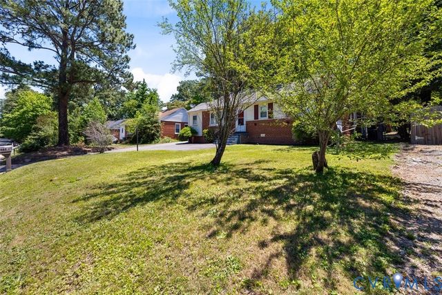 1215 Starling Dr, Henrico, VA 23229