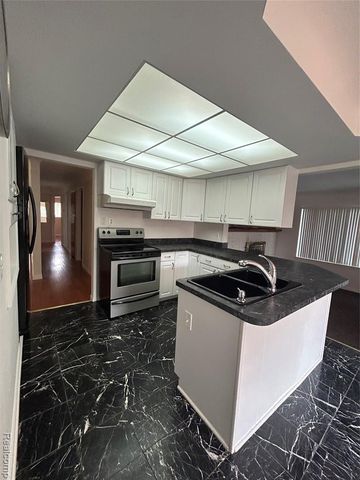 129 Pleasant Lake Drive, Waterford, MI 48327
