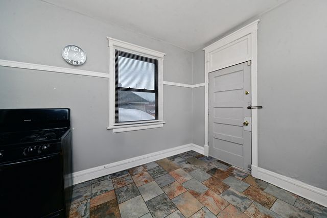 7347 S Calumet Avenue, Chicago, IL 60619