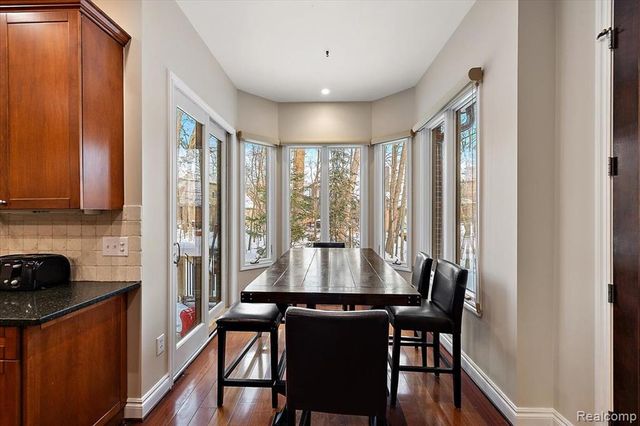 3412 Timberlake Drive, Walled Lake, MI 48390