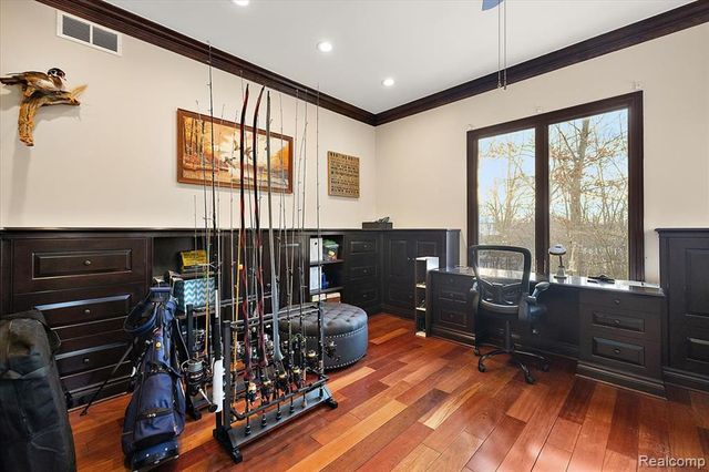 3412 Timberlake Drive, Walled Lake, MI 48390