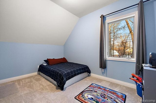 3412 Timberlake Drive, Walled Lake, MI 48390