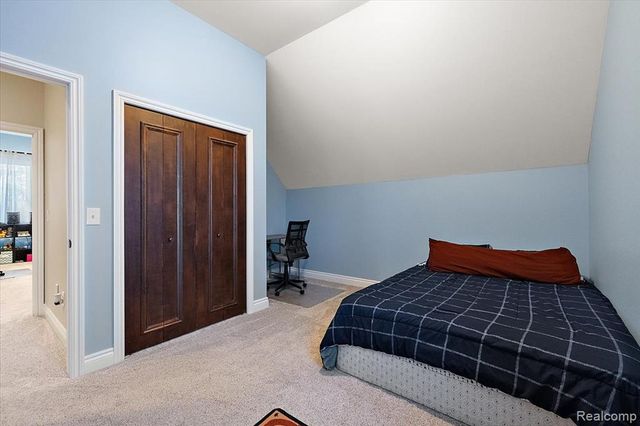 3412 Timberlake Drive, Walled Lake, MI 48390