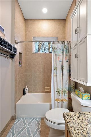 3412 Timberlake Drive, Walled Lake, MI 48390