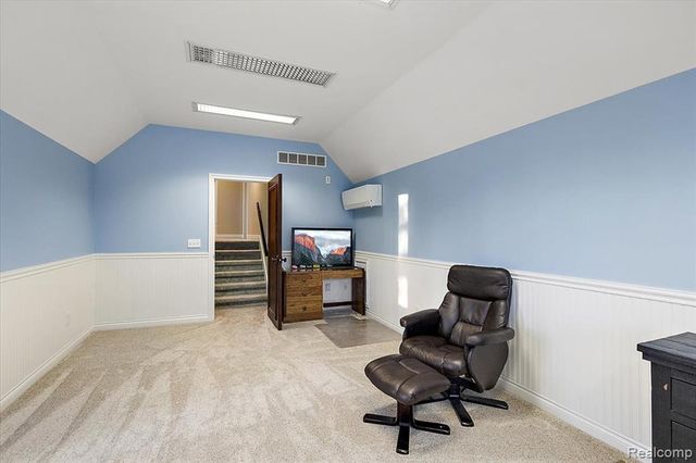 3412 Timberlake Drive, Walled Lake, MI 48390