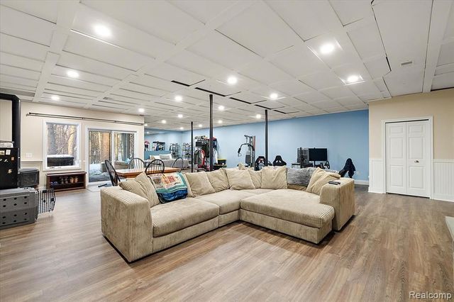 3412 Timberlake Drive, Walled Lake, MI 48390