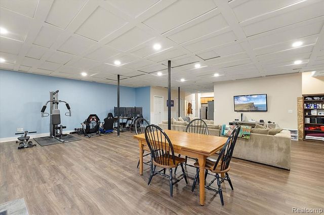 3412 Timberlake Drive, Walled Lake, MI 48390