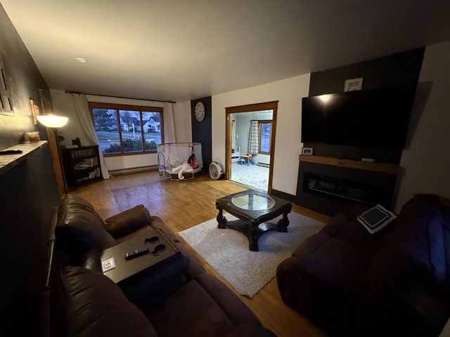 405 E BROADWAY AVENUE, Medford, WI 54451