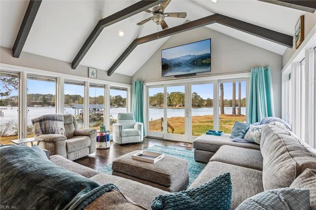 114 Fishermans CV, Yorktown, VA 23692