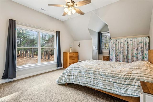 114 Fishermans CV, Yorktown, VA 23692