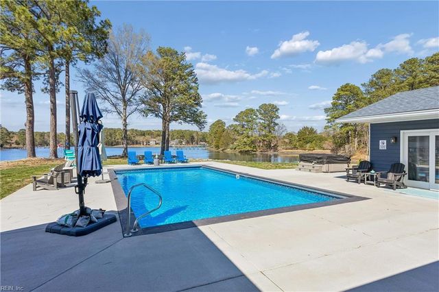 114 Fishermans CV, Yorktown, VA 23692