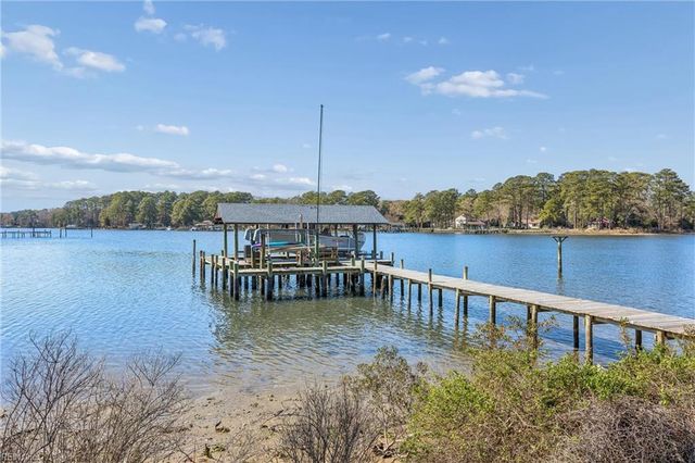 114 Fishermans CV, Yorktown, VA 23692