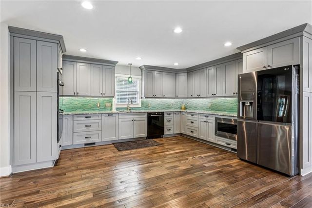 114 Fishermans CV, Yorktown, VA 23692