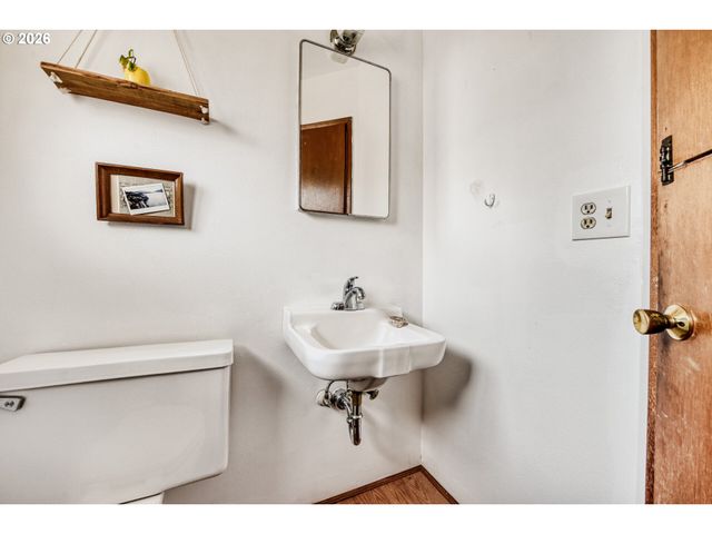 920 Se 214TH Ave, Gresham, OR 97030