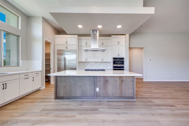 10350 Hanging Lake Street, Las Vegas, NV 89166