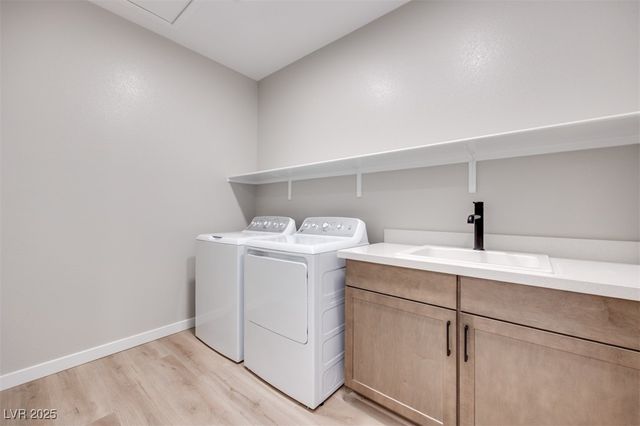 10350 Hanging Lake Street, Las Vegas, NV 89166