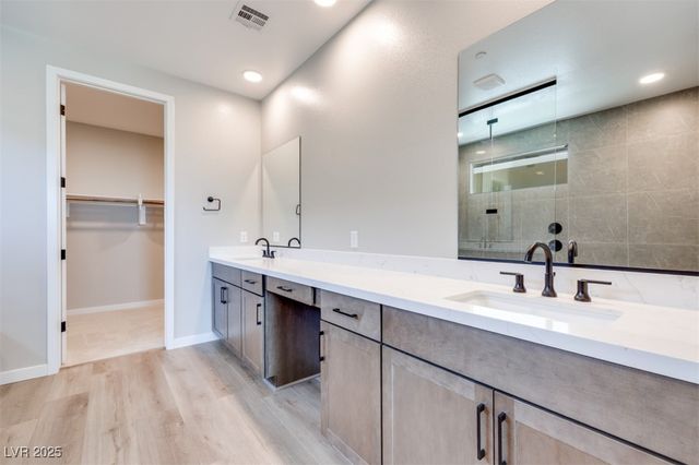 10350 Hanging Lake Street, Las Vegas, NV 89166