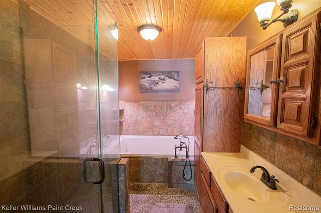 63835 Bates Road, Lenox, MI 48050