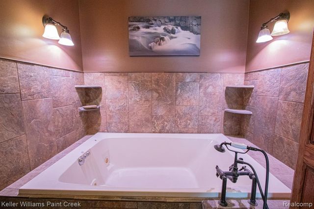 63835 Bates Road, Lenox, MI 48050