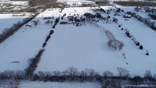 63835 Bates Road, Lenox, MI 48050