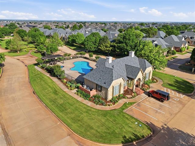 2906 NW 160th Street, Edmond, OK 73013