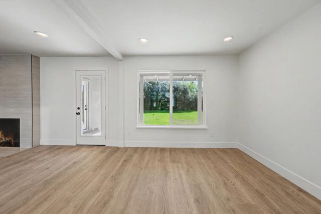 3330 Potter Ln, Sacramento, CA 95821