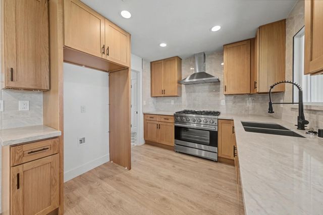 3330 Potter Ln, Sacramento, CA 95821