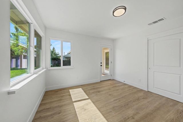 3330 Potter Ln, Sacramento, CA 95821