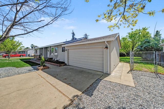 3330 Potter Ln, Sacramento, CA 95821