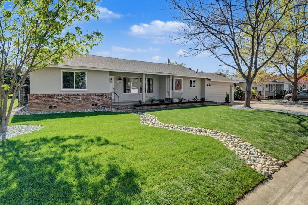 3330 Potter Ln, Sacramento, CA 95821