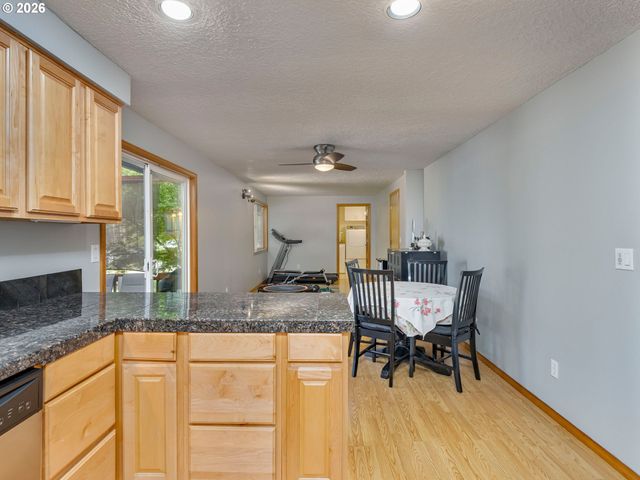 16695 S ANNETTE Dr, Oregon City, OR 97045