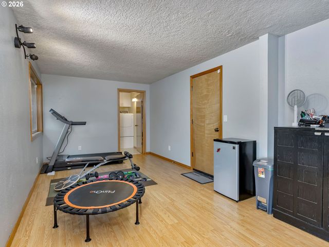 16695 S ANNETTE Dr, Oregon City, OR 97045