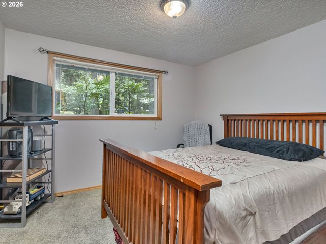 16695 S ANNETTE Dr, Oregon City, OR 97045