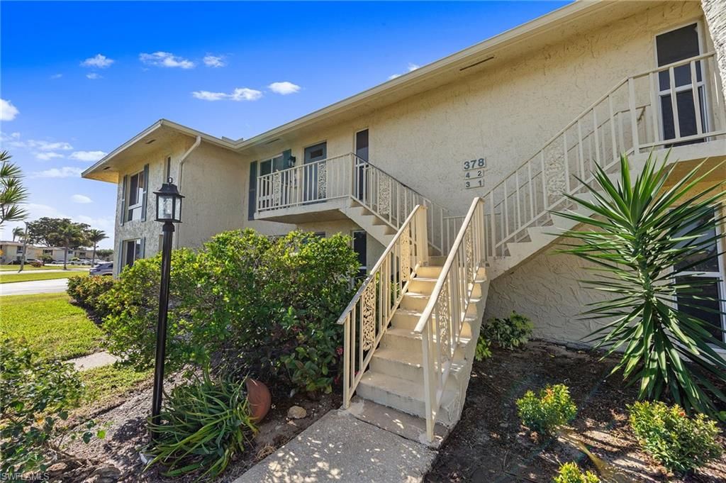 378 Palm DR 4, NAPLES, FL 34112 — photo 3