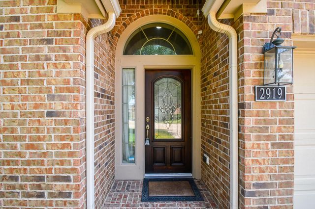 2919 Chalet Knolls Lane, Katy, TX 77494