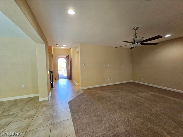 892 White Sparrow Street, Henderson, NV 89052