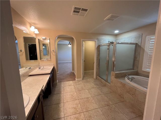 892 White Sparrow Street, Henderson, NV 89052